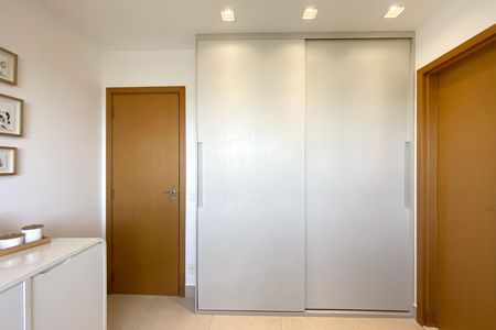 Apartamento à venda com 74m², 2 quartos e 2 vagas Apartamento à venda com 74m², 2 quartos e 2 vagasSuite 2