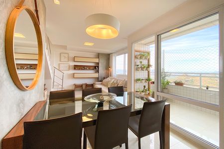 Apartamento à venda com 74m², 2 quartos e 2 vagas Apartamento à venda com 74m², 2 quartos e 2 vagasSala de Jantar