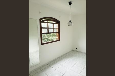 Casa à venda com 4 quartos, 290m² em Vila Irmaos Arnoni, São Paulo