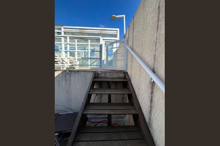 Casa à venda com 256m², 4 quartos e 3 vagas