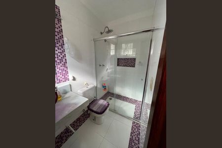 Casa à venda com 256m², 4 quartos e 3 vagas