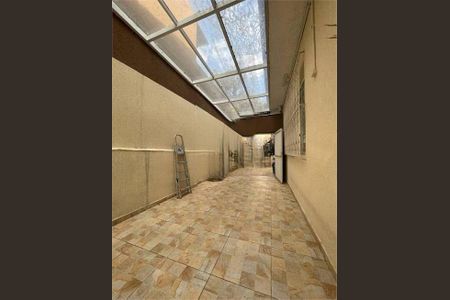 Casa à venda com 256m², 4 quartos e 3 vagas