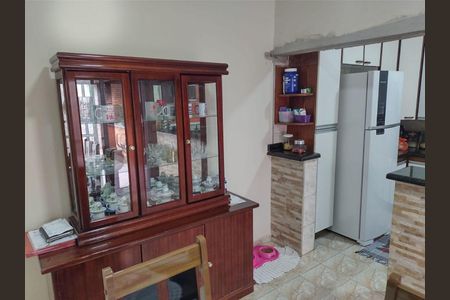Casa à venda com 4 quartos, 250m² em Jardim Santa Clara, Guarulhos