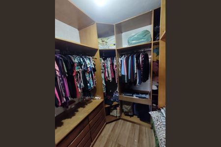 Casa à venda com 250m², 4 quartos e 4 vagas