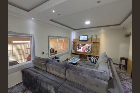 Casa à venda com 250m², 4 quartos e 4 vagas