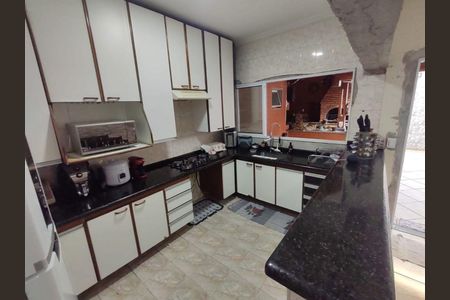 Casa à venda com 250m², 4 quartos e 4 vagas
