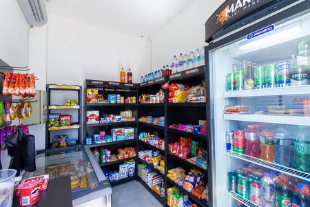 Apartamento para alugar com 55m², 2 quartos e 1 vagaÁrea comum - Mini Mercado