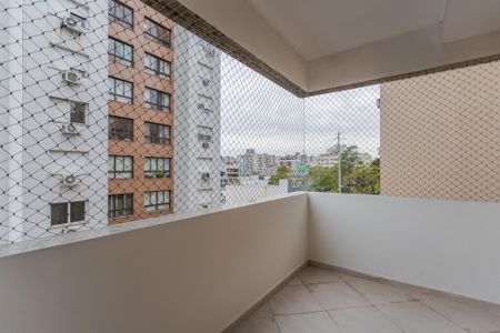 Sala de apartamento para alugar com 3 quartos, 100m² em Passo D’areia, Porto Alegre