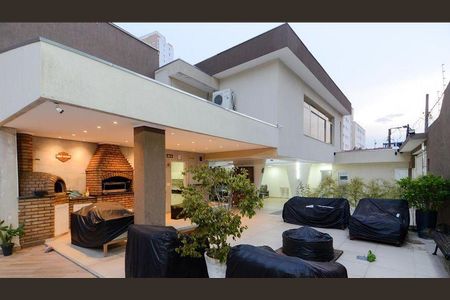 Casa à venda com 576m², 3 quartos e 6 vagas