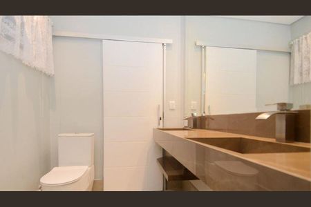 Casa à venda com 576m², 3 quartos e 6 vagas