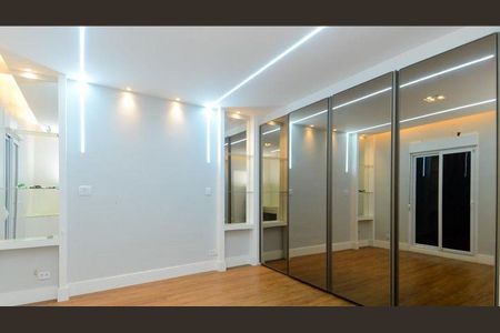 Casa à venda com 576m², 3 quartos e 6 vagas