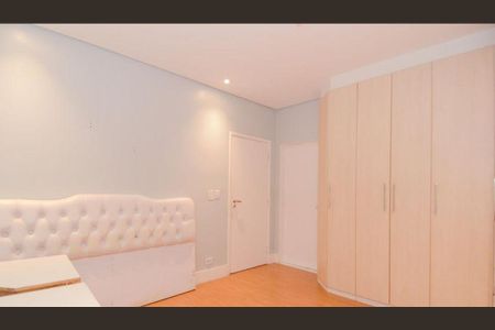 Casa à venda com 576m², 3 quartos e 6 vagas