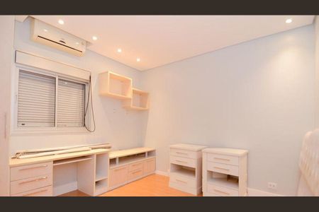 Casa à venda com 576m², 3 quartos e 6 vagas