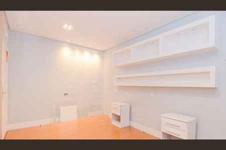 Casa à venda com 576m², 3 quartos e 6 vagas