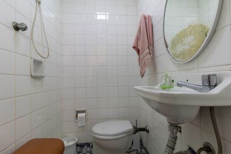 Casa para alugar com 500m², 3 quartos e 2 vagas Casa para alugar com 500m², 3 quartos e 2 vagasBanheiro 2