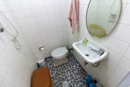 Casa para alugar com 500m², 3 quartos e 2 vagas Casa para alugar com 500m², 3 quartos e 2 vagasBanheiro 2
