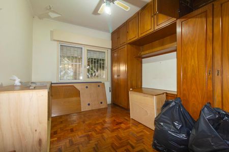 Casa para alugar com 500m², 3 quartos e 2 vagas Casa para alugar com 500m², 3 quartos e 2 vagasQuarto 1