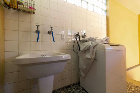 Casa para alugar com 500m², 3 quartos e 2 vagas Casa para alugar com 500m², 3 quartos e 2 vagasÁrea de Serviço