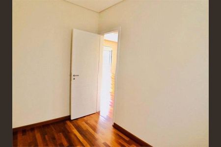 Casa à venda com 3 quartos, 440m² em Tremembé, São Paulo