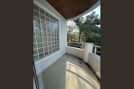 Casa à venda com 3 quartos, 440m² em Tremembé, São Paulo