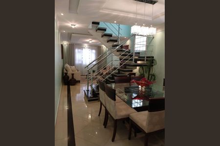 Casa à venda com 180m², 4 quartos e 4 vagas