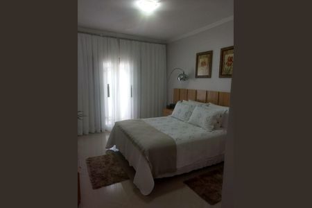 Casa à venda com 180m², 4 quartos e 4 vagas
