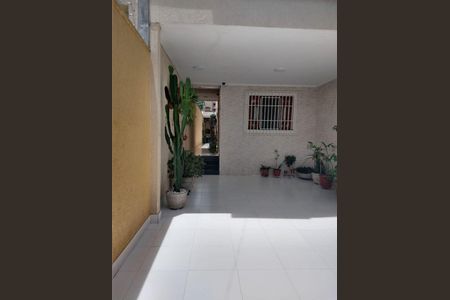 Casa à venda com 180m², 4 quartos e 4 vagas
