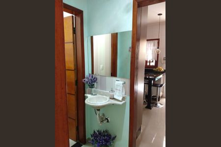 Casa à venda com 180m², 4 quartos e 4 vagas