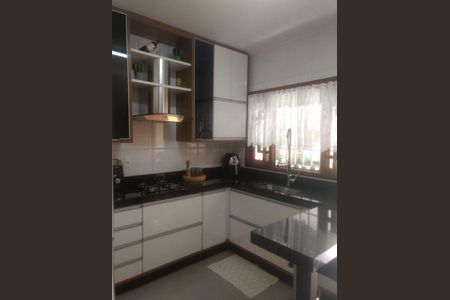 Casa à venda com 180m², 4 quartos e 4 vagas