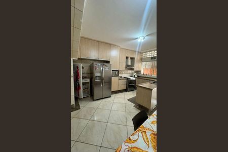 Casa à venda com 324m², 5 quartos e 2 vagas
