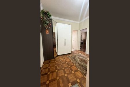 Casa à venda com 324m², 5 quartos e 2 vagas