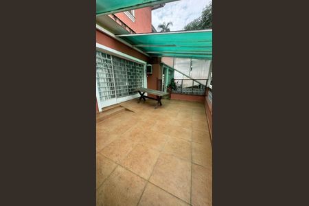 Casa à venda com 324m², 5 quartos e 2 vagas