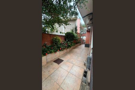 Casa à venda com 324m², 5 quartos e 2 vagas