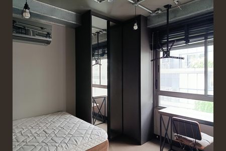 Studio à venda com 30m², 1 quarto e 1 vaga Studio à venda com 30m², 1 quarto e 1 vagaEstúdio