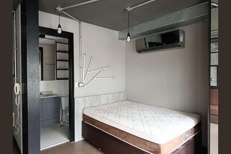 Studio à venda com 30m², 1 quarto e 1 vaga Studio à venda com 30m², 1 quarto e 1 vagaEstúdio