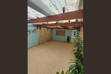 Casa à venda com 128m², 4 quartos e 4 vagas