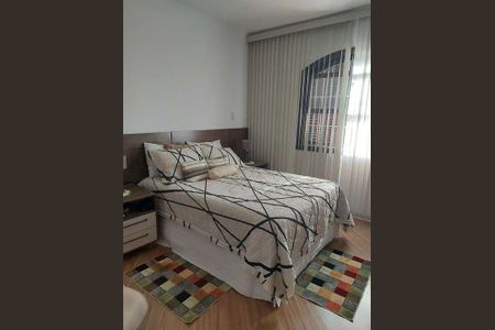 Casa à venda com 4 quartos, 128m² em Parada Inglesa, São Paulo