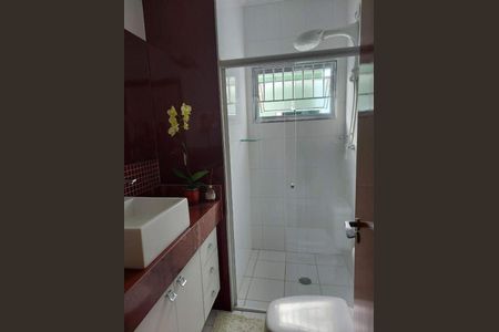 Casa à venda com 128m², 4 quartos e 4 vagas