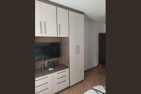 Casa à venda com 4 quartos, 128m² em Parada Inglesa, São Paulo
