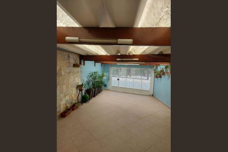 Casa à venda com 128m², 4 quartos e 4 vagas