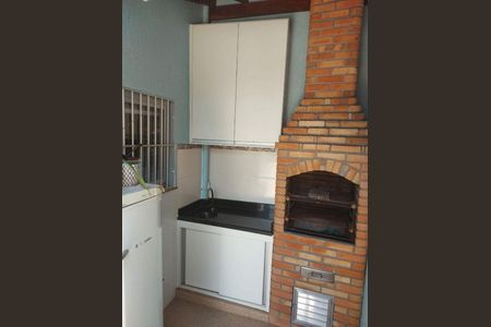 Casa à venda com 128m², 4 quartos e 4 vagas