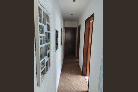 Casa à venda com 128m², 4 quartos e 4 vagas