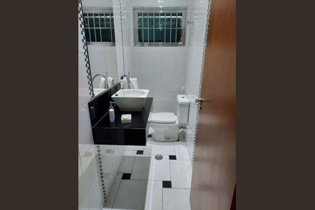 Casa à venda com 4 quartos, 128m² em Parada Inglesa, São Paulo