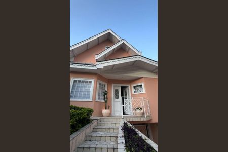 Casa à venda com 4 quartos, 450m² em Jardim Maia, Guarulhos