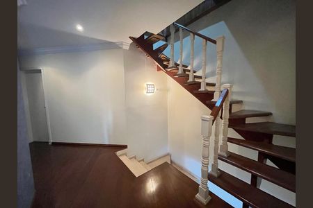 Casa à venda com 450m², 4 quartos e 6 vagas