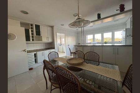 Casa à venda com 4 quartos, 450m² em Jardim Maia, Guarulhos