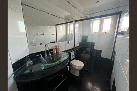Casa à venda com 4 quartos, 450m² em Jardim Maia, Guarulhos