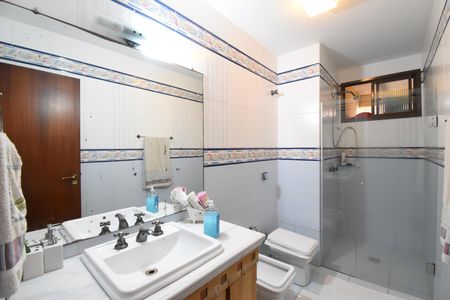 Casa de condomínio à venda com 200m², 4 quartos e 2 vagasBanheiro 3