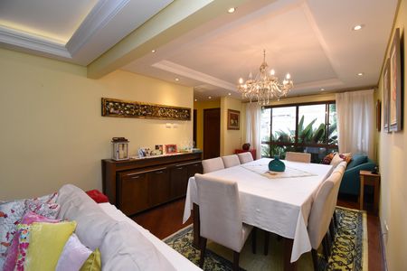 Casa de condomínio à venda com 200m², 4 quartos e 2 vagasSala