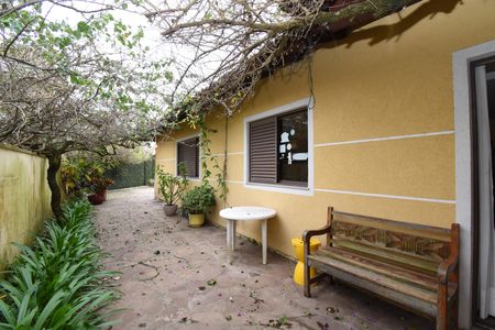 Casa de condomínio à venda com 200m², 4 quartos e 2 vagasÁrea externa